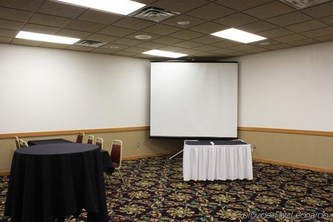 Ramada By Wyndham Bismarck Hotel Létesítmények fotó